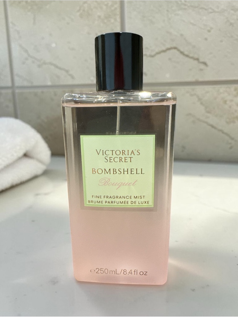 NWT Victoria's Secret Bombshell Bouquet Lotion & Mist Set - Picture 2 of 4